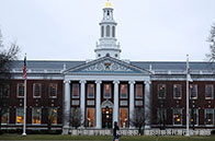 愈加嚴峻，加拿大畢業工簽被取消邊境簽發政策